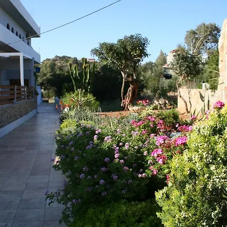 Hotel Naiades Almiros 3*