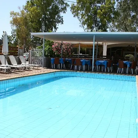 Hotel Naiades Almiros 3*